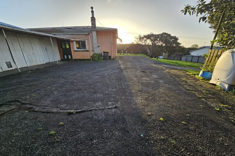 Photo of property in 27 Collingwood Road, Waiuku, 2123