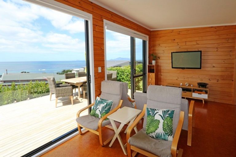 Photo of property in 16 Lang Road, Langs Beach, Waipu, 0582