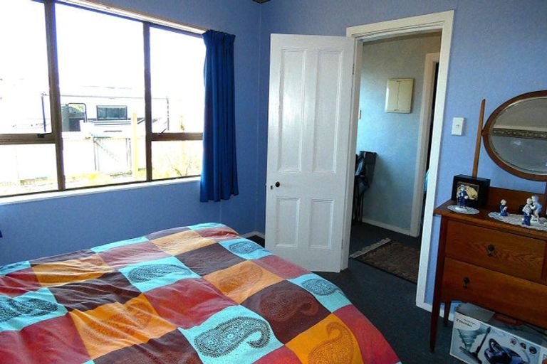 Photo of property in 106 Queen Street, Westport, 7825