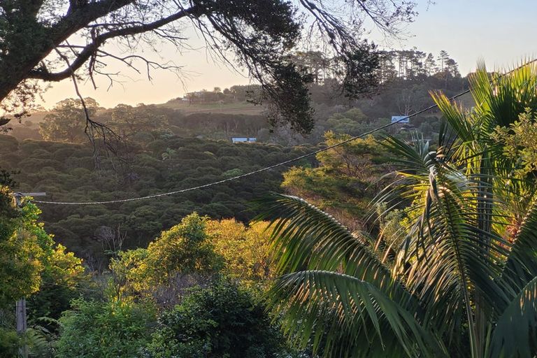 Photo of property in 39 Whakarite Road, Ostend, Waiheke Island, 1081
