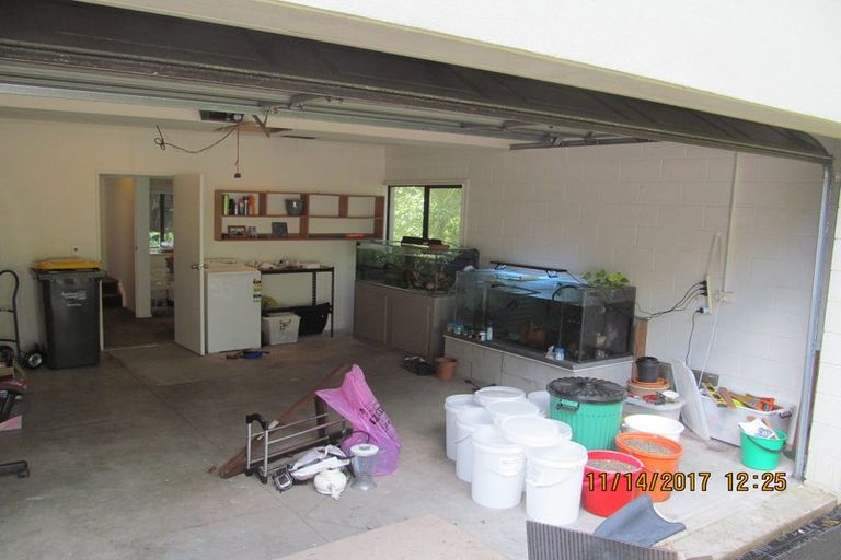 Photo of property in 12a Wicklam Lane, Greenhithe, Auckland, 0632