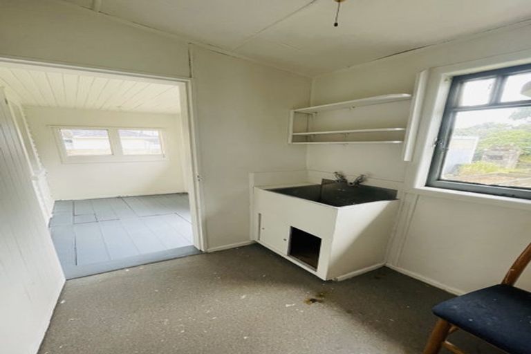 Photo of property in 731 Massey Road, Mangere, Auckland, 2022