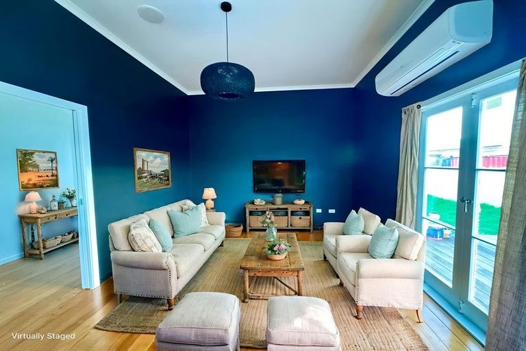 Photo of property in 14 Henderson Street, Otane, 4202