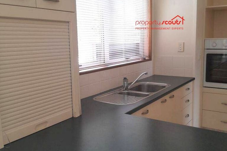 Photo of property in 2/266 Western Hills Drive, Avenues, Whangarei, 0110