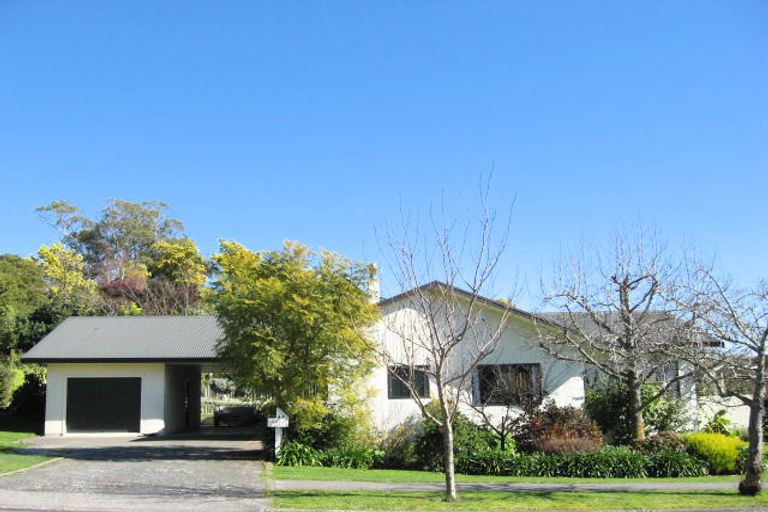 Photo of property in 48 Durham Drive, Havelock North, 4130