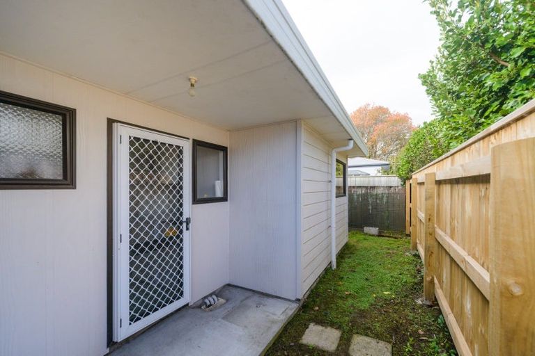 Photo of property in 45 Manapouri Crescent, Hokowhitu, Palmerston North, 4410