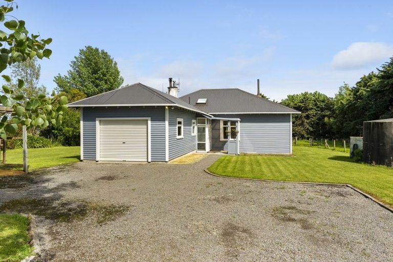 Photo of property in 1926 Makino Road, Halcombe, Feilding, 4779
