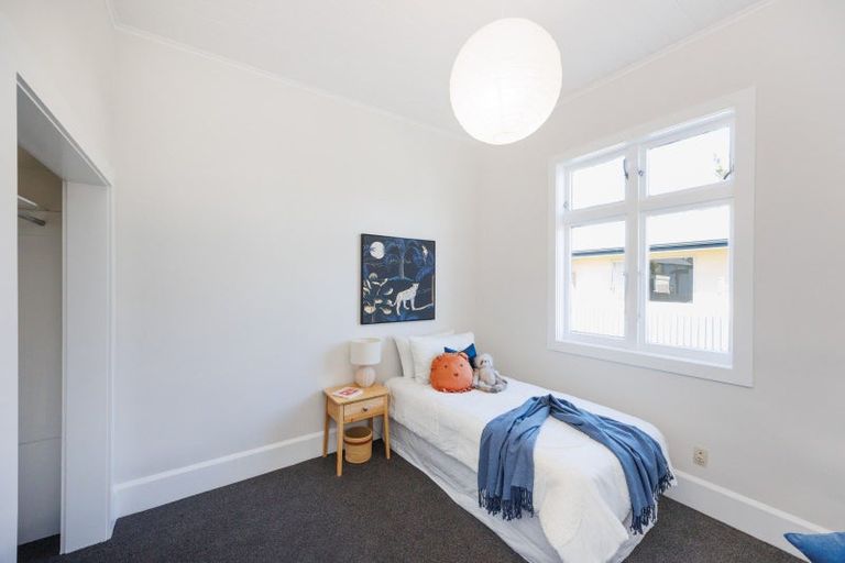 Photo of property in 33 Mcgiffert Street, Palmerston North, 4410