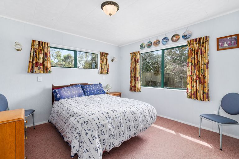 Photo of property in 59 Robinson Avenue, Holdens Bay, Rotorua, 3010
