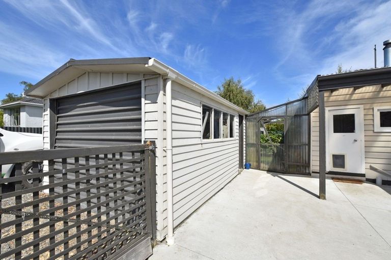 Photo of property in 69 Centre Street, Strathern, Invercargill, 9812