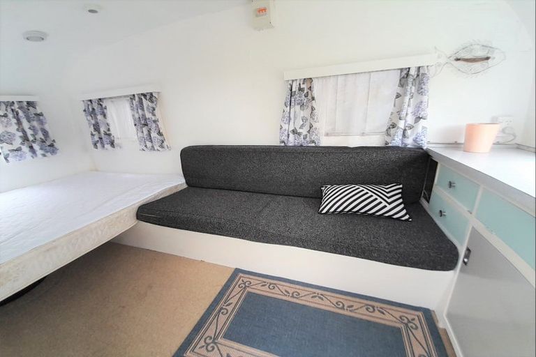 Photo of property in 106 Titoki Place, Matarangi, Whitianga, 3592