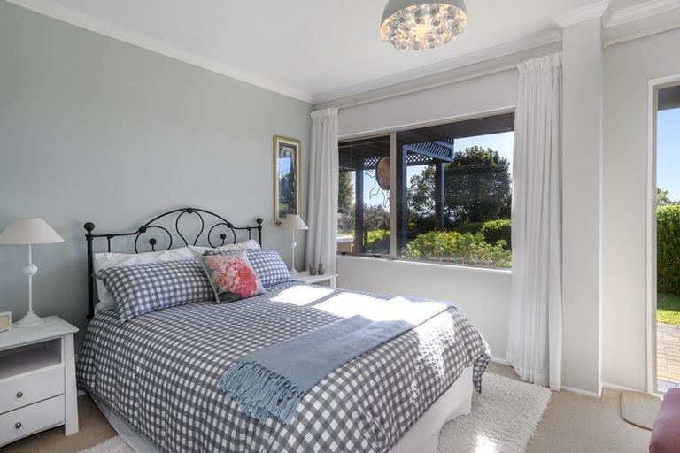 Photo of property in 18 Hinewa Road, Otumoetai, Tauranga, 3110