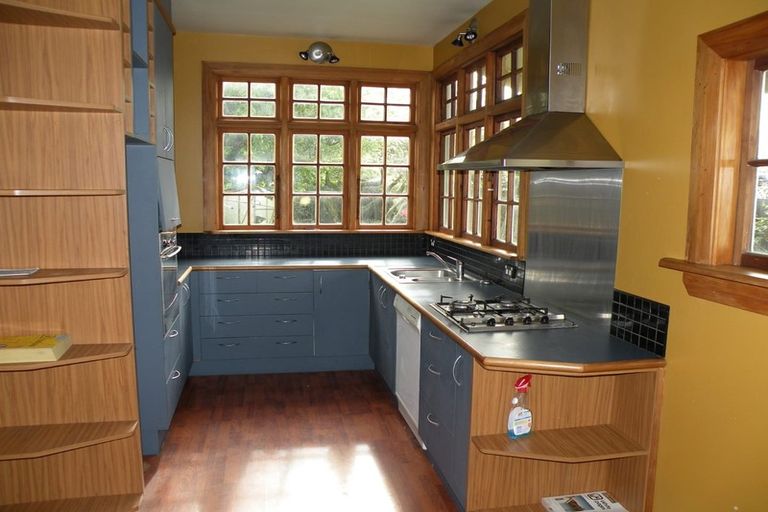 Photo of property in 73 Grafton Street, Waltham, Christchurch, 8011