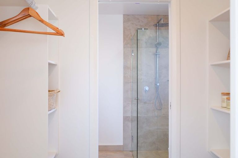 Photo of property in 6 Samuel Place, Terrace End, Palmerston North, 4410