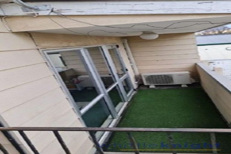 Photo of property in 2/7 Division Street, Riccarton, Christchurch, 8041