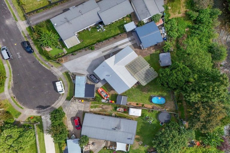 Photo of property in 12 Conifer Place, Te Puke, 3119