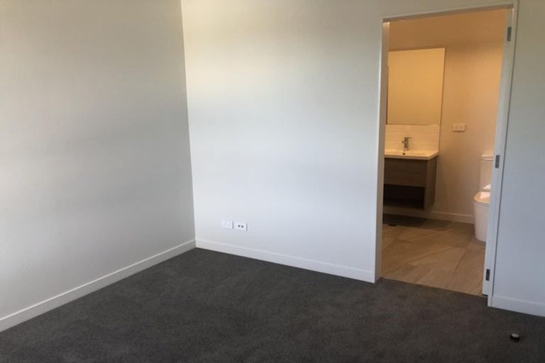 Photo of property in 3/124 Britomart Street, Berhampore, Wellington, 6023