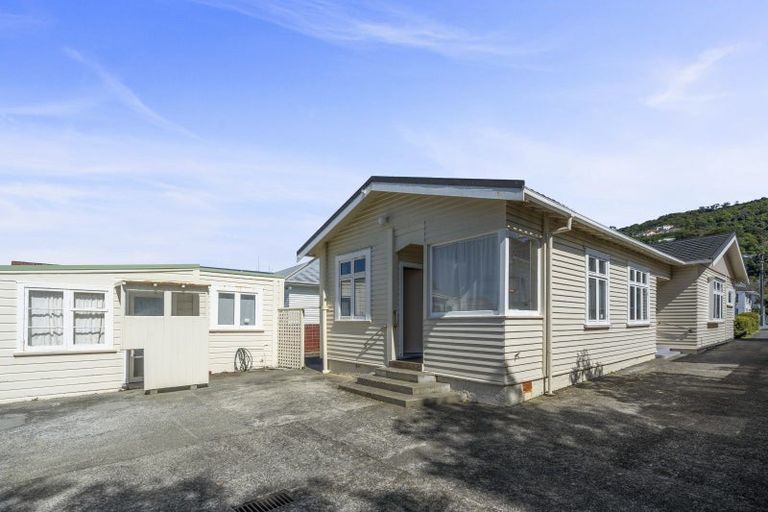 Photo of property in 65 Freyberg Street, Lyall Bay, Wellington, 6022