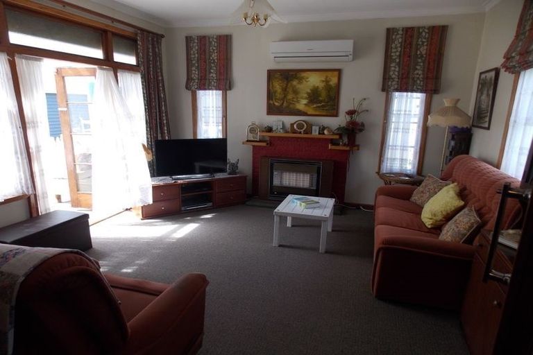 Photo of property in 25 Rewa Street, Takaro, Palmerston North, 4412