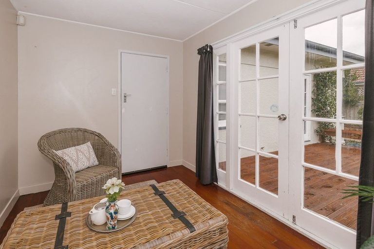Photo of property in 14 Trent Avenue, Hokowhitu, Palmerston North, 4410