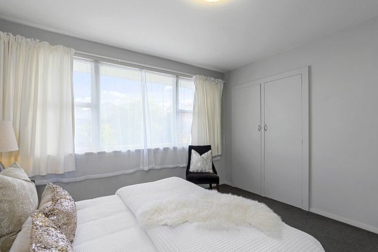 Photo of property in 19 Esk Place, Aranui, Christchurch, 8061