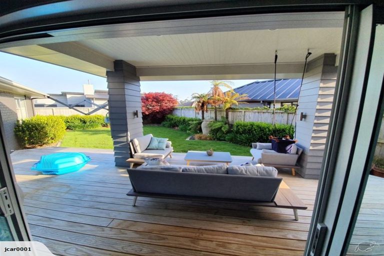 Photo of property in 2 Amokura Crescent, Flagstaff, Hamilton, 3210