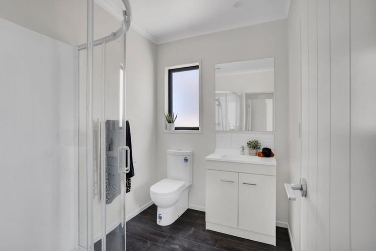 Photo of property in 11 Horoeka Street, Inglewood, 4330