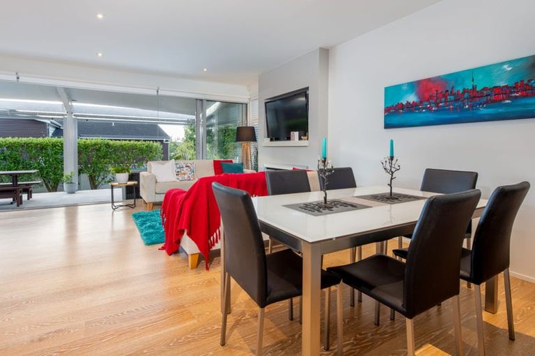 Photo of property in 103a Kowhai Road, Mairangi Bay, Auckland, 0630