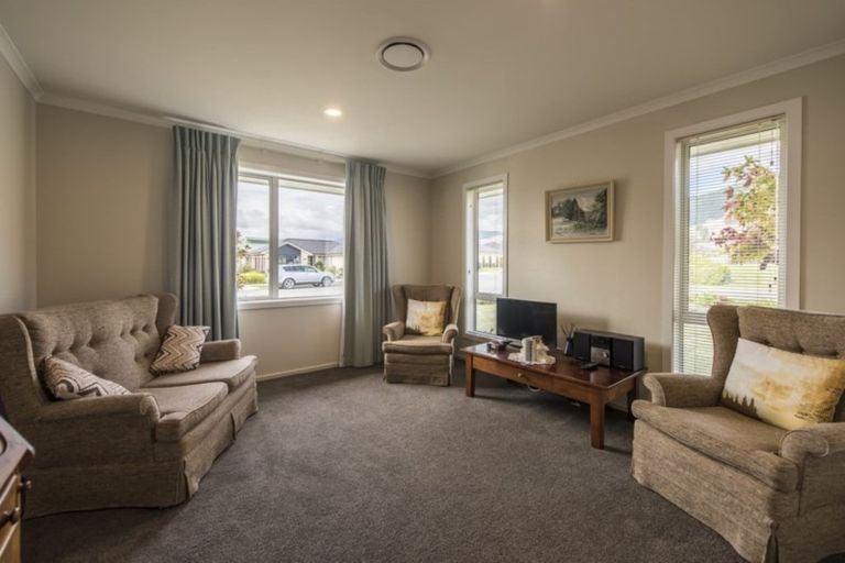 Photo of property in 2 Langdale Drive, Richmond, 7020