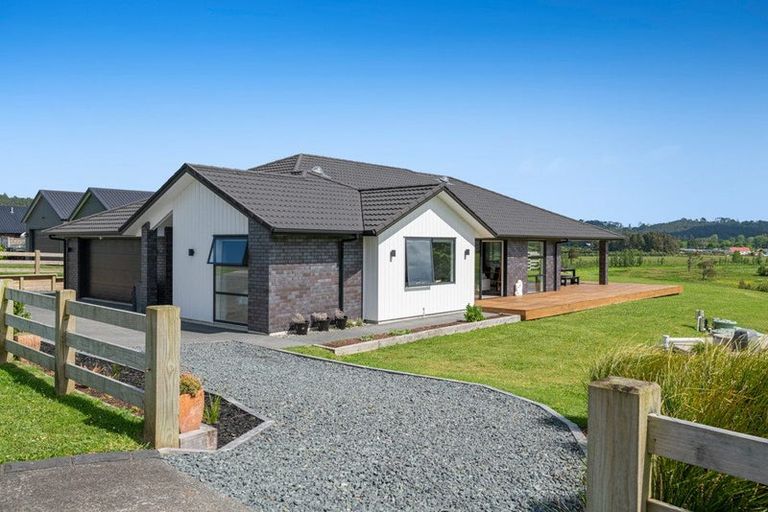 Photo of property in 22 Awatiro Drive, Kaukapakapa, 0871