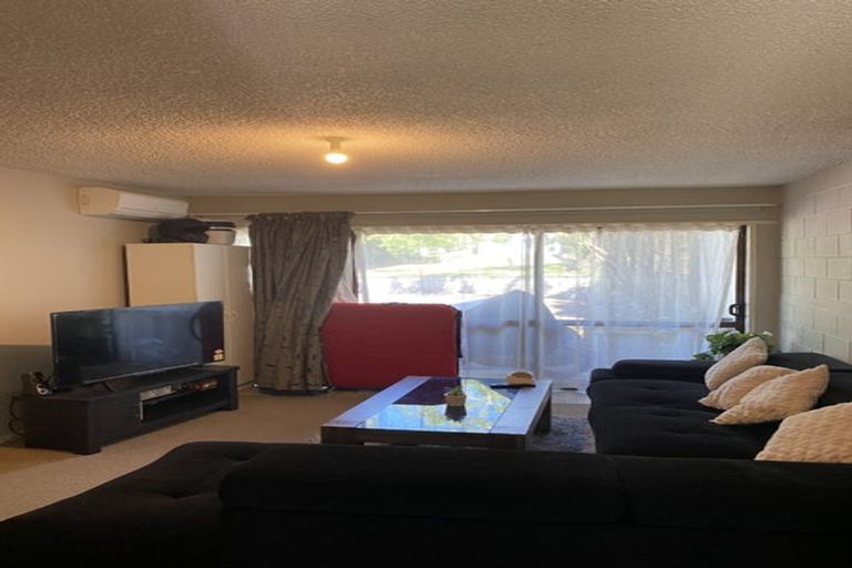 Photo of property in 2/12 Oakley Avenue, Claudelands, Hamilton, 3214