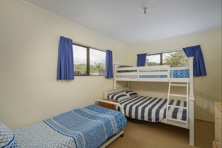Photo of property in 32 Captain Cook Road, Cooks Beach, Whitianga, 3591