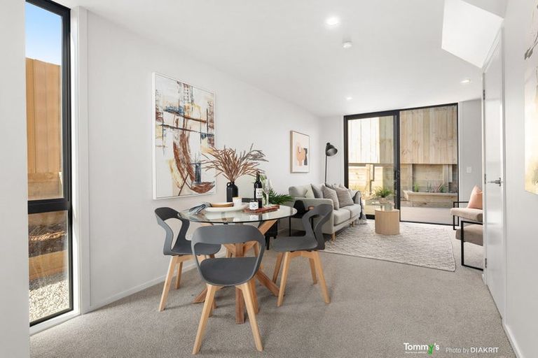 Photo of property in 10-12 Utauta Street, Waikanae, 5036