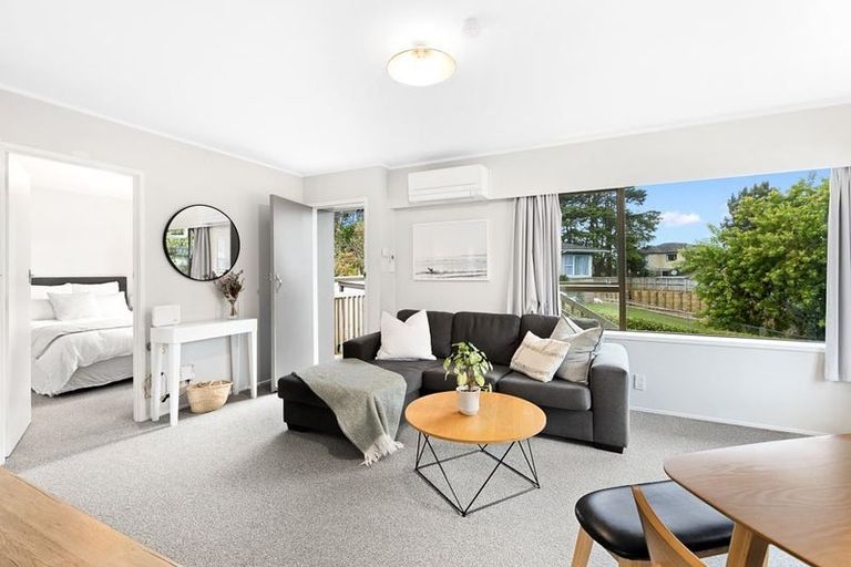 Photo of property in 1/20 Gladys Avenue, Glenfield, Auckland, 0629