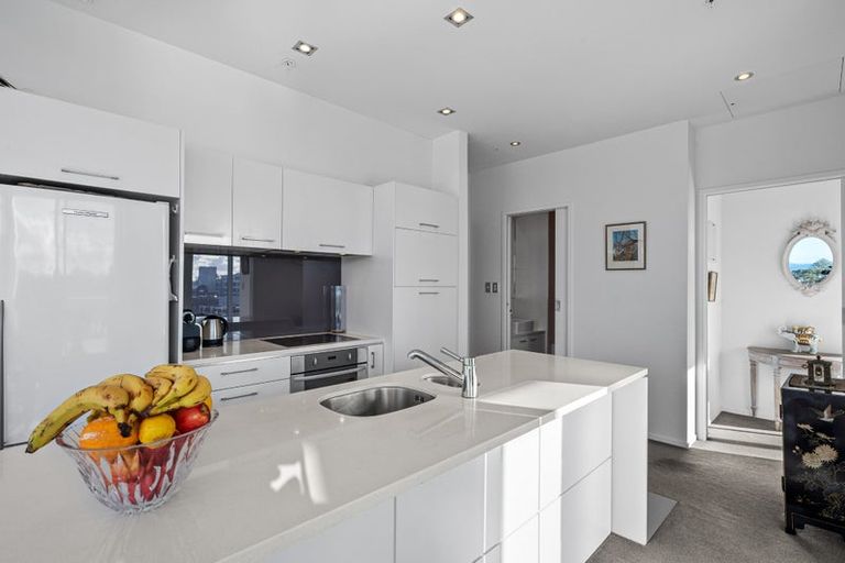 Photo of property in Sentinel Apartments, 501/3 Northcroft Street, Takapuna, Auckland, 0622