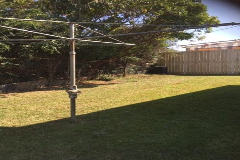 Photo of property in 1/29 Gilliam Street, New Lynn, Auckland, 0600