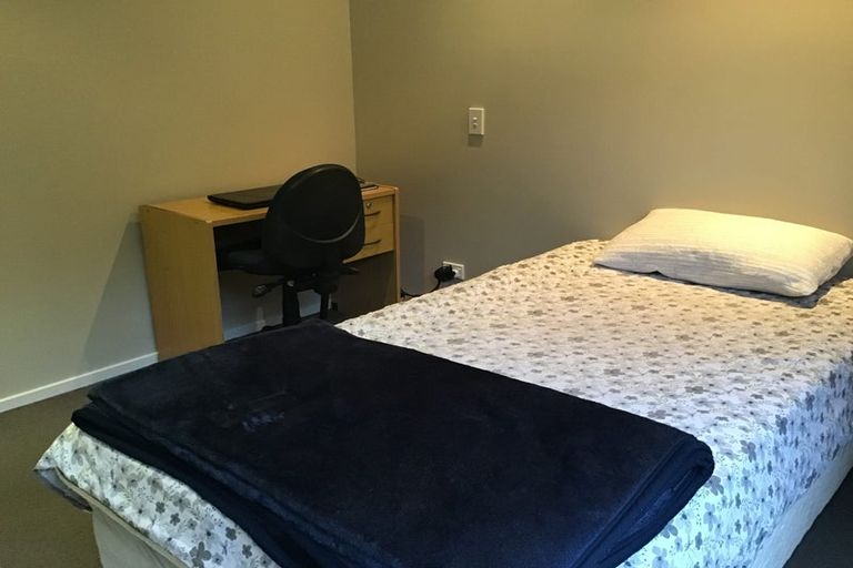 Photo of property in 17b Burdale Street, Riccarton, Christchurch, 8011