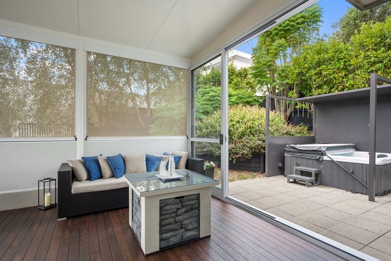 Photo of property in 67 Kittiwake Drive, Schnapper Rock, Auckland, 0632