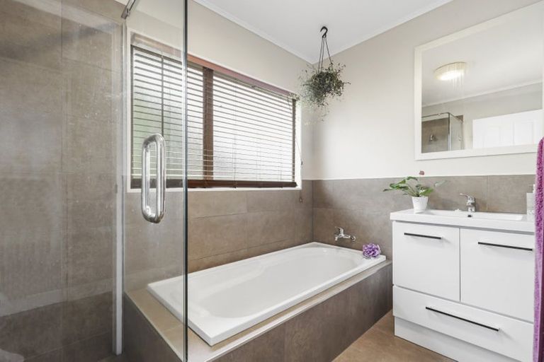 Photo of property in 40 Greenfield Drive, Western Heights, Hamilton, 3200