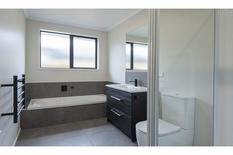 Photo of property in 12 Parera Crescent, Tikipunga, Whangarei, 0112