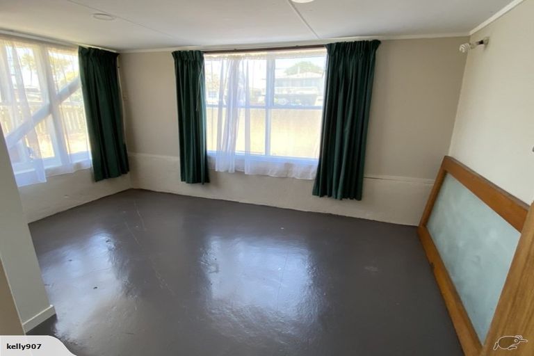 Photo of property in 10 Hyde Street, Manurewa East, Auckland, 2102