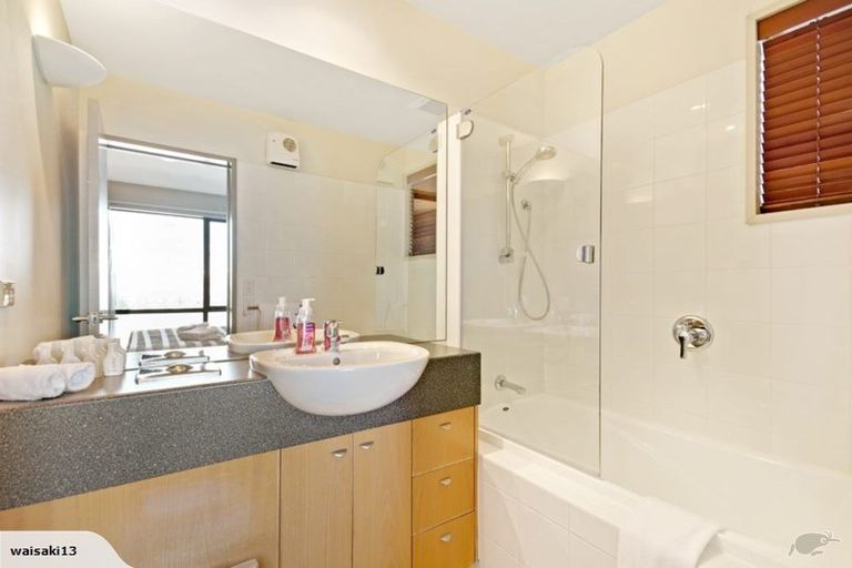 Photo of property in 21/7 Earnslaw Terrace, Queenstown, 9300