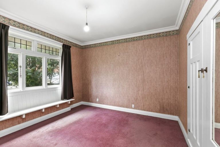 Photo of property in 42 Leighton Avenue, Waiwhetu, Lower Hutt, 5010