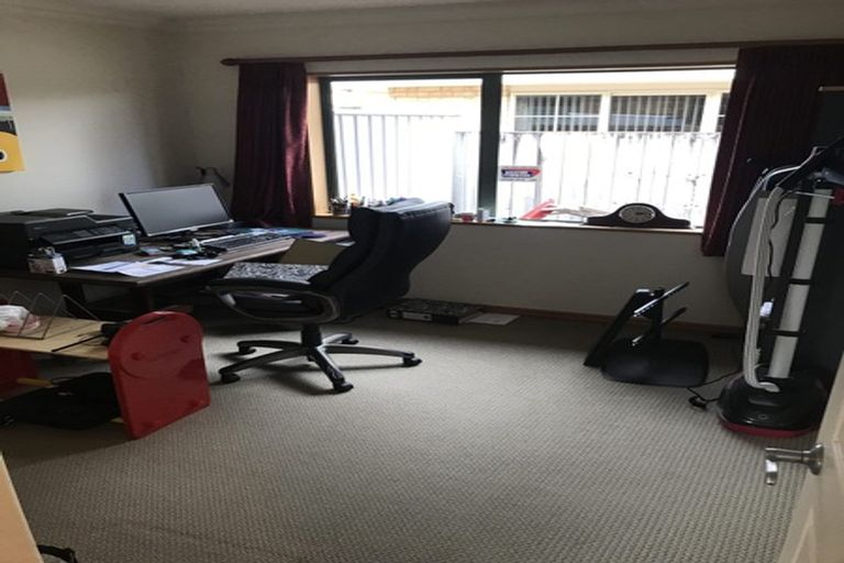 Photo of property in 6 Doneraille Place, Bethlehem, Tauranga, 3110