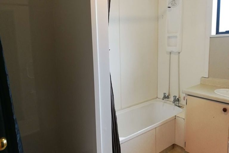 Photo of property in 2/94 Neill Street, Hornby, Christchurch, 8042