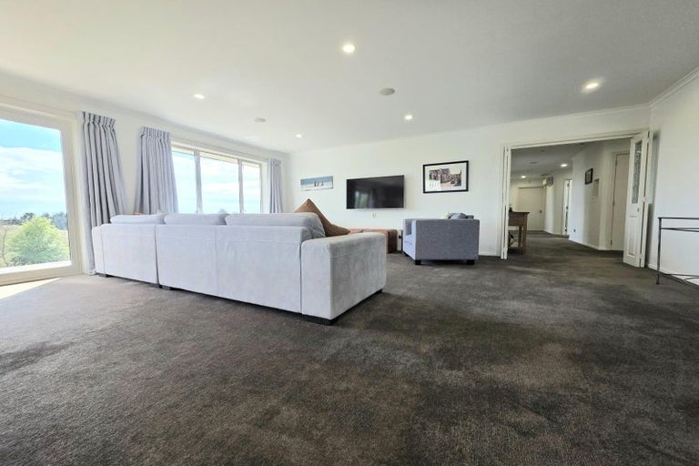 Photo of property in 16 North Ridge Drive, Oamaru North, Oamaru, 9400