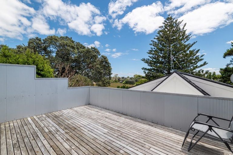 Photo of property in 2/60 Aramoana Avenue, Devonport, Auckland, 0624