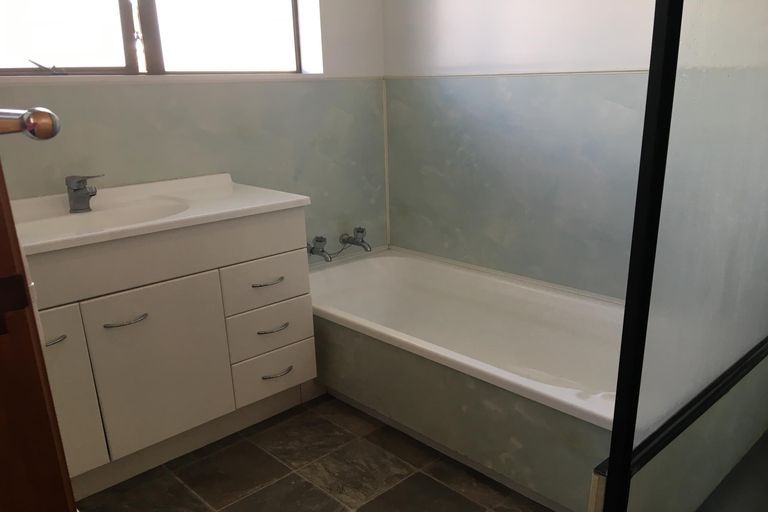 Photo of property in 8c Wolfe Street, Regent, Whangarei, 0112