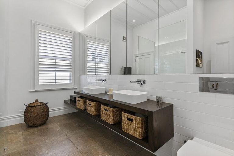 Photo of property in 78 Beresford Street West, Freemans Bay, Auckland, 1011