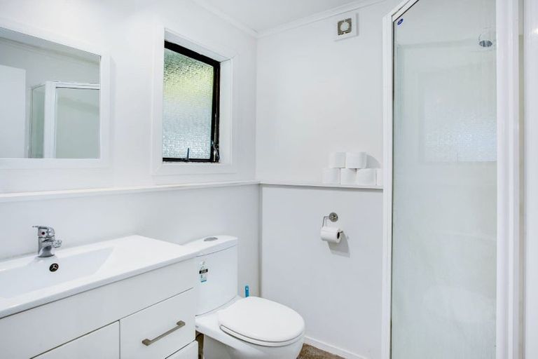 Photo of property in 34 Sievers Grove, Cannons Creek, Porirua, 5024